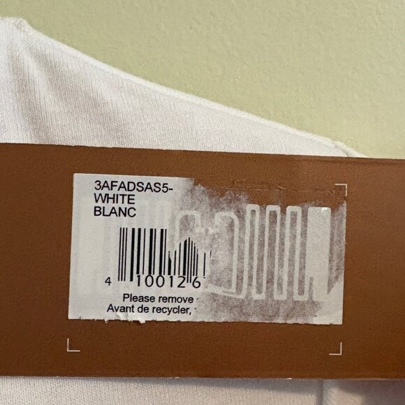 Denver Hayes Women's Tshirt - Picture 5 of 6